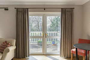 Photo 7- click for photo gallery